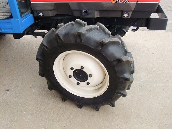 中古イセキトラクター