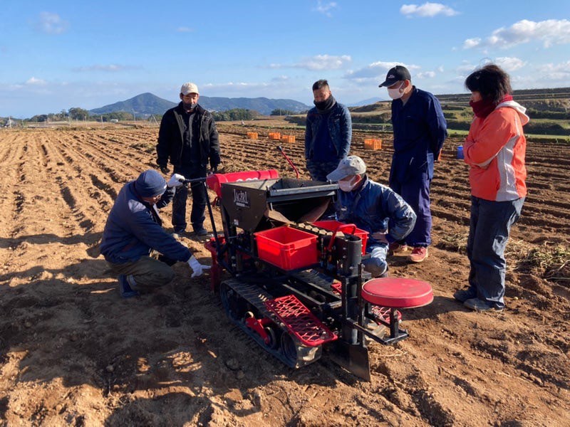 ブルガールとジャガールタンク実演